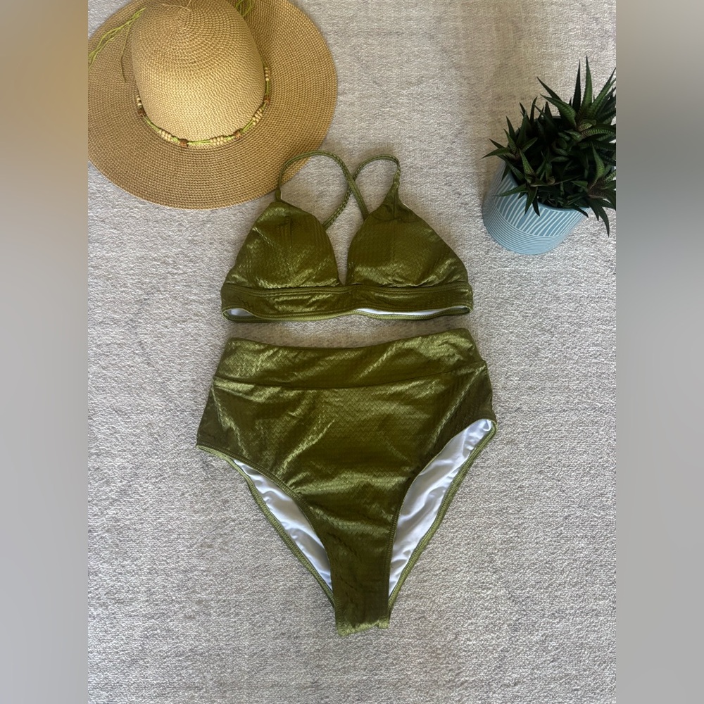 NWOT CUPSHE Olive Green Bikini Set size M
